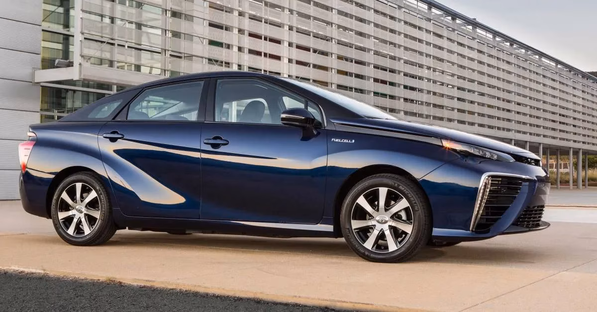 hydrogen-vs-electric-the-surprising-future-of-automotive-propulsion-image-0