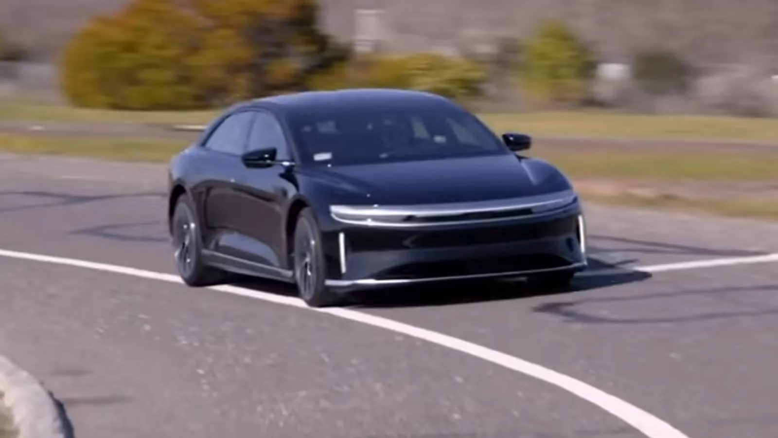 peter-rawlinson-took-me-on-a-lucid-air-test-drive-and-i-m-still-grinning-image-0