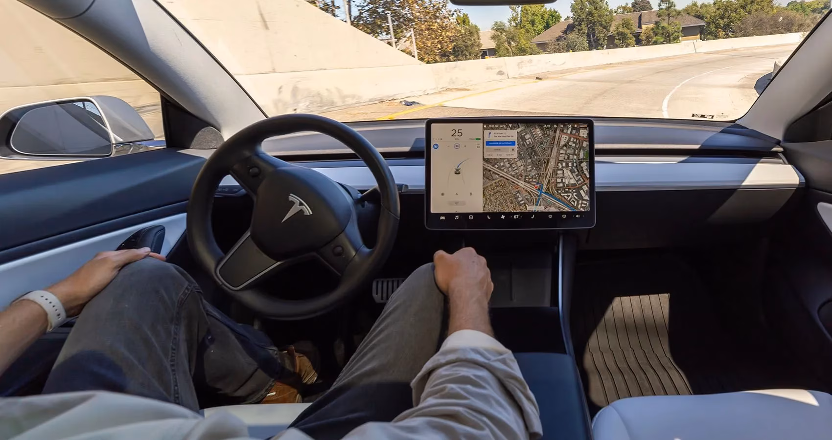 the-shocking-truth-about-self-driving-cars-in-2026-why-they-re-still-not-here-and-it-s-not-about-the-tech-image-0