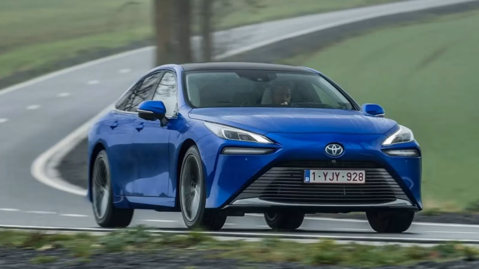 toyota-s-hydrogen-home-refueling-patent-could-change-the-game-in-2025-image-0