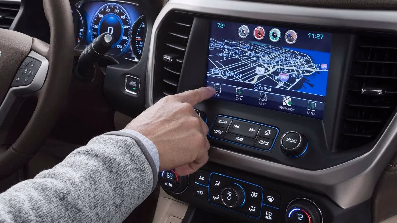 why-your-car-s-infotainment-screen-is-so-2019-and-you-can-totally-ditch-it-in-2026-image-0